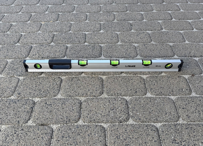 Falke vaterpass med fall 80 cm